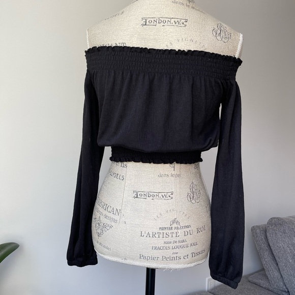 Off shoulder longsleeve crop top - Picture 6 of 6